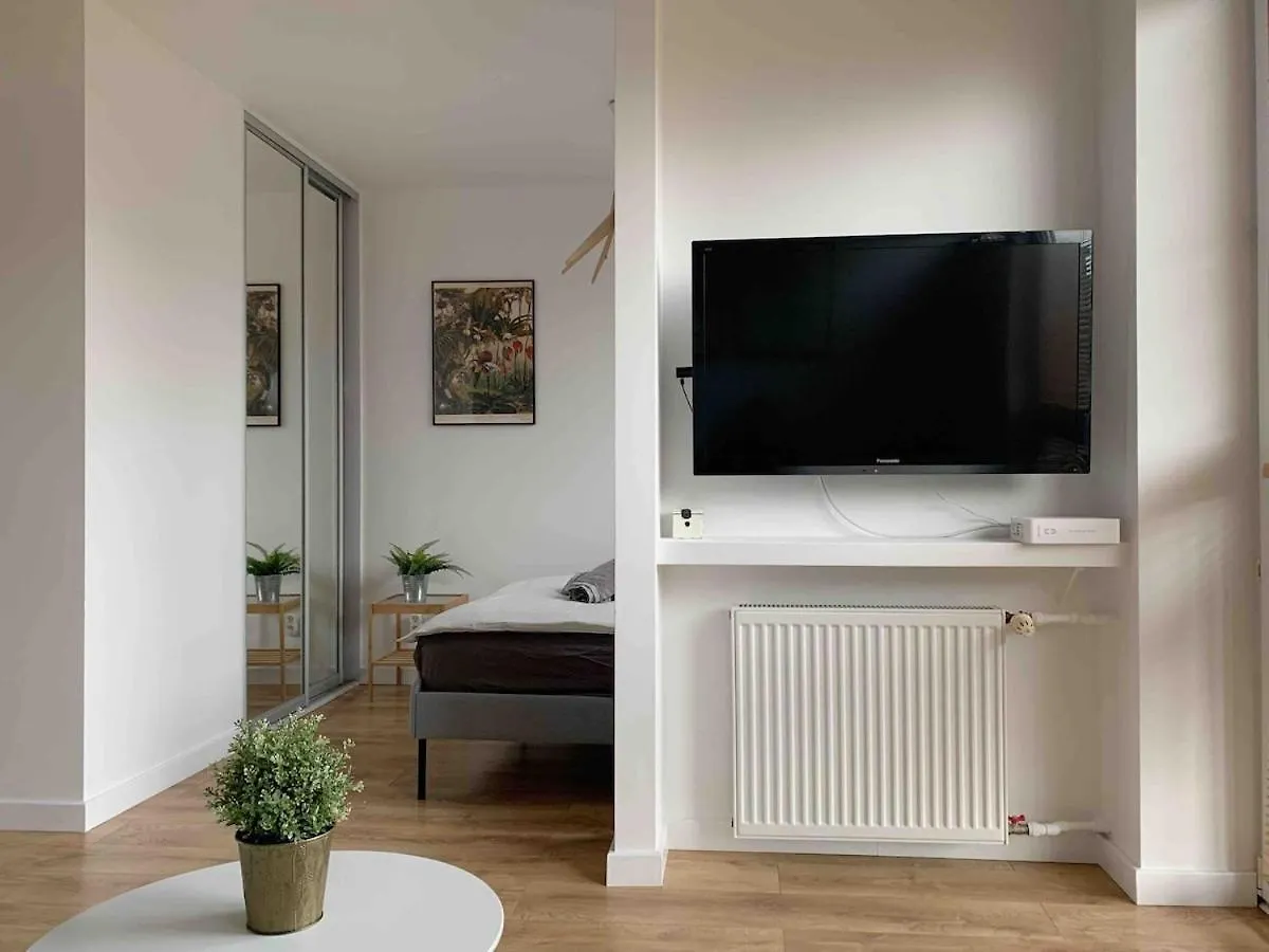 Stylish Studio In Trendy Central contacts